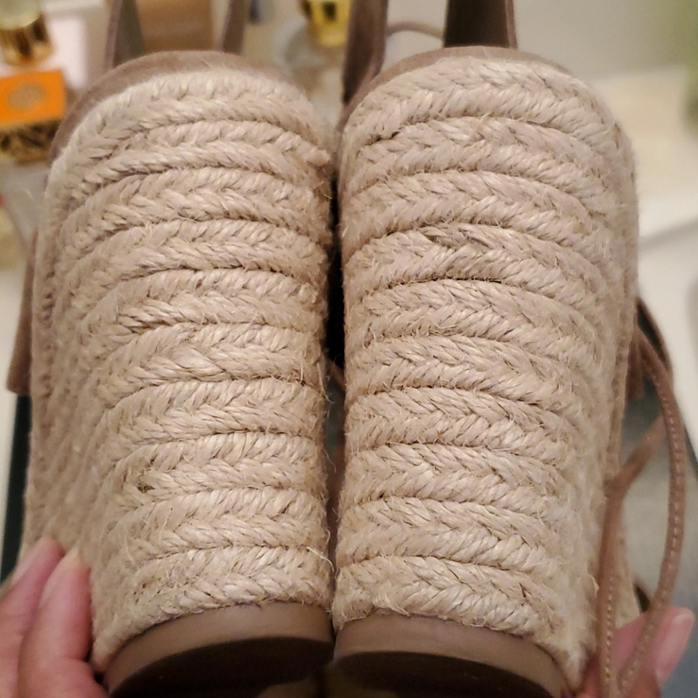 Wedges - Picture 5 of 7